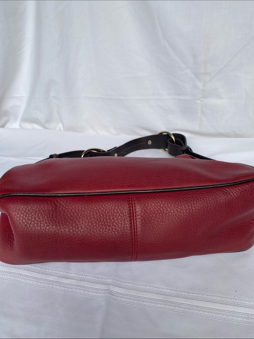 Dooney & Bourke Shoulder Bag Red Leather Hobo Gold Hardware - Picture 4 of 8